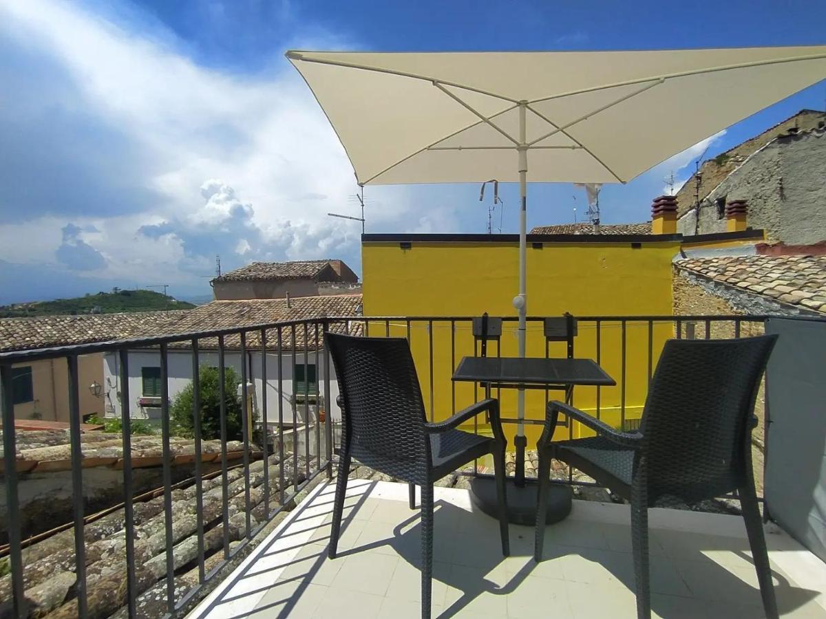 Casa In Centro Storico Vista Gran Sasso Appartement Atri Buitenkant foto